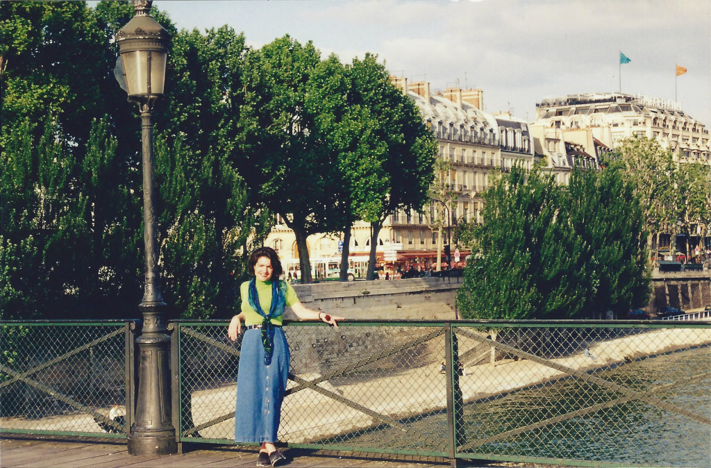 cara-pont des arts smaller